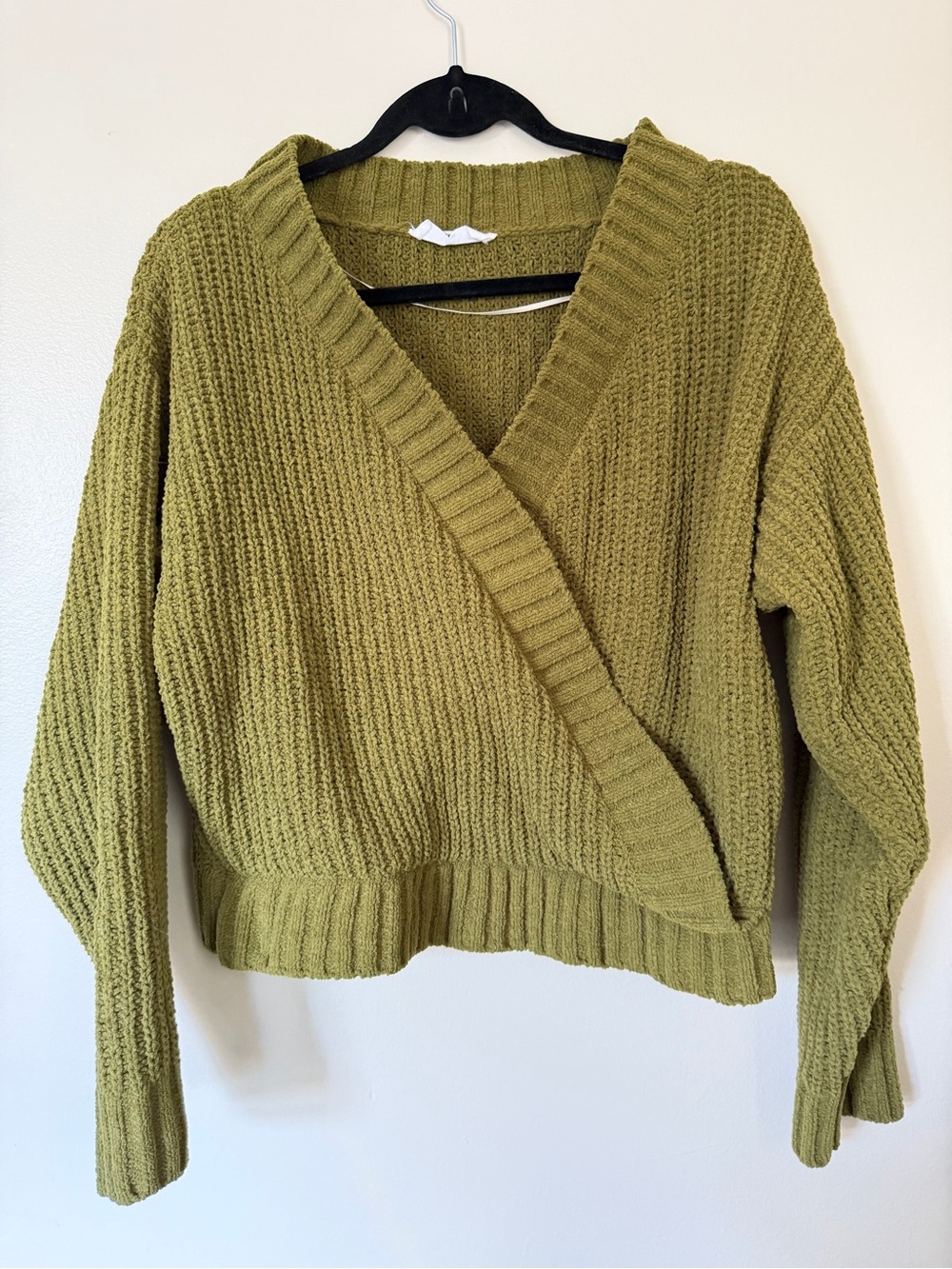 Double Zero Olive Green V-Neck Wrap Style Knit Sweater Chenille Size Large